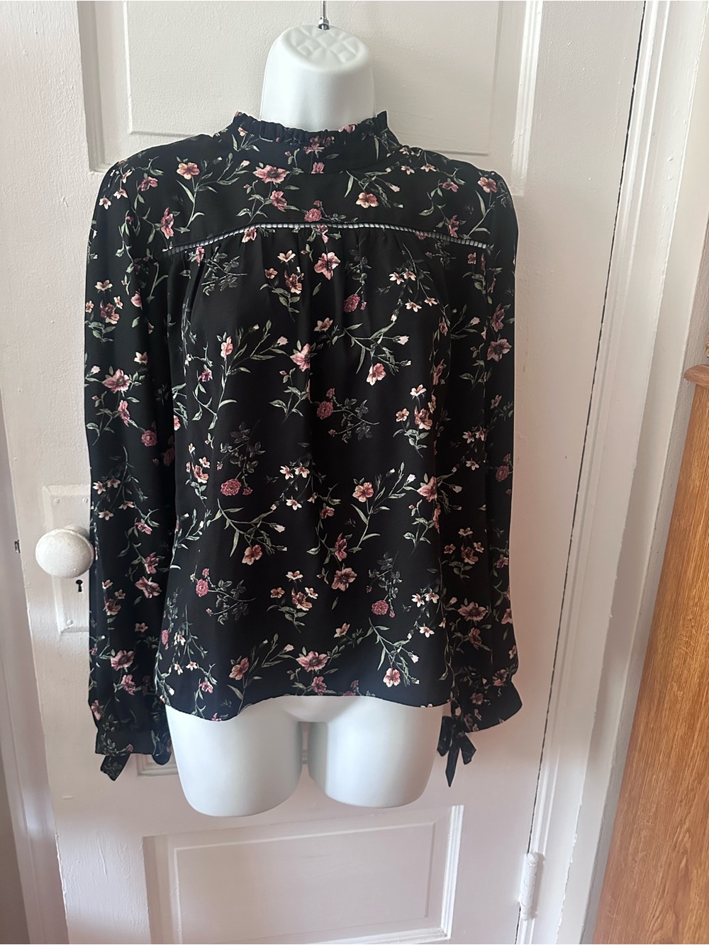 Lost + Wander Black Floral Ruffle-Neck Long Sleeve Top